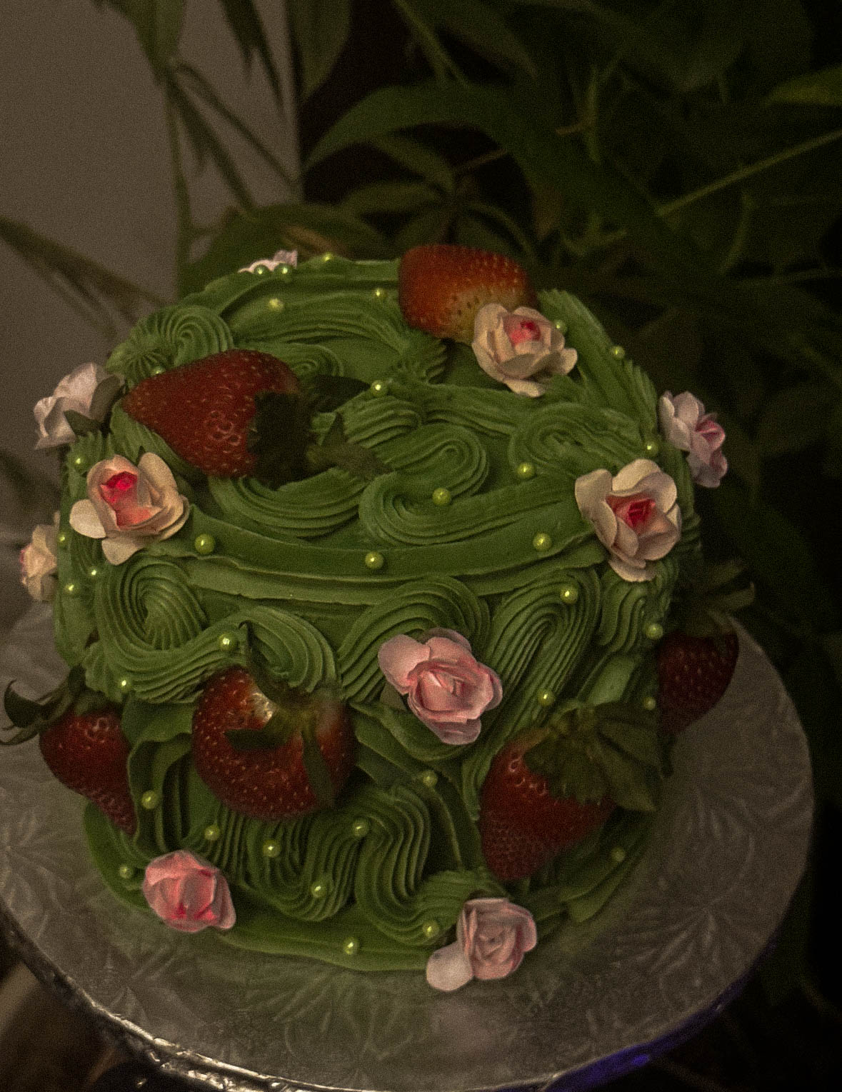 Swirly Green Strawberry & Rose Cake